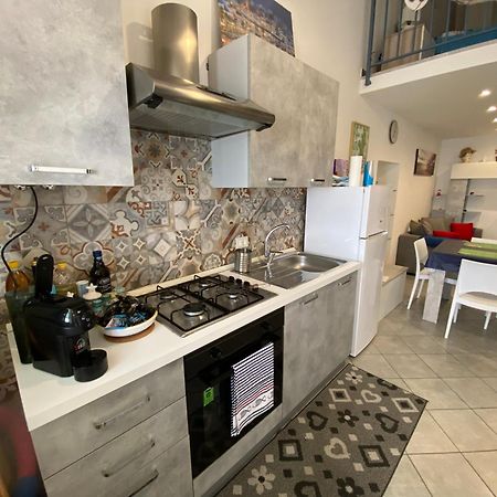 ジャルディーニ・ナクソス Casa Nicole Fronte Mareヴィラ エクステリア 写真